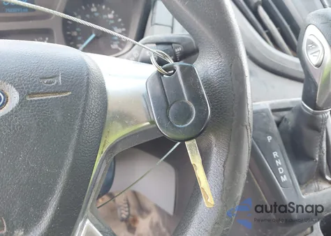 2017 Ford Transit-250 из США, поврежденный, VIN 1FTYR1ZM1HKB29448